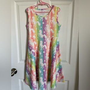 Super cute girls unicorn dress!